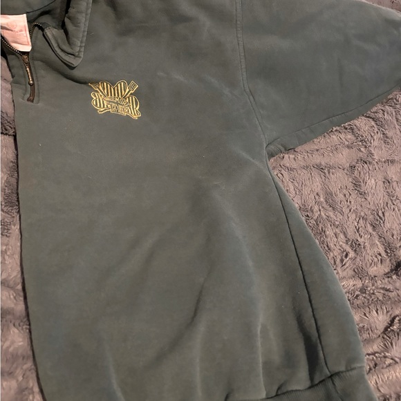 Green crewneck - Picture 2 of 2